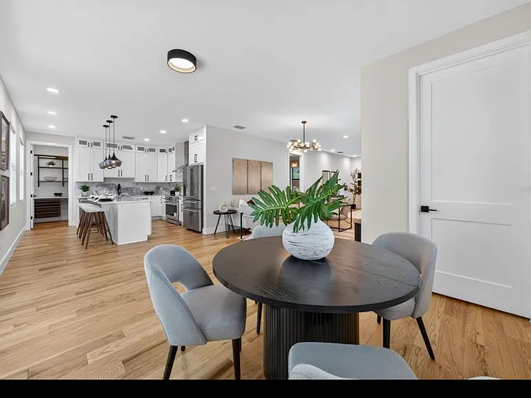 6266 4th Ave S — Photo 16