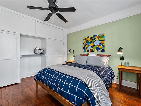 5th image of 828 N Elm St APT C2