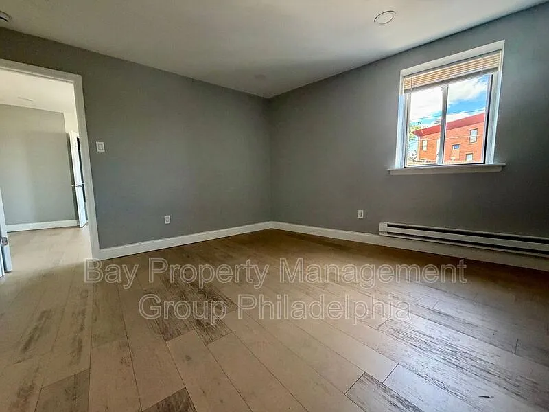 1 bed, 1.0 bath, $1,400 — Photo 3