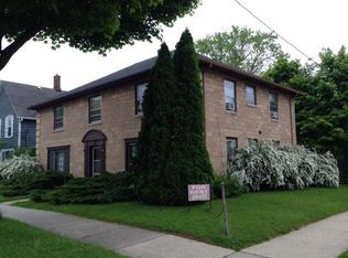 203 N Martin Luther King Jr Ave APT 3, Waukegan, IL 60085