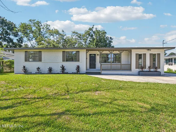 6524 SOLANDRA Drive, Jacksonville, FL 32210