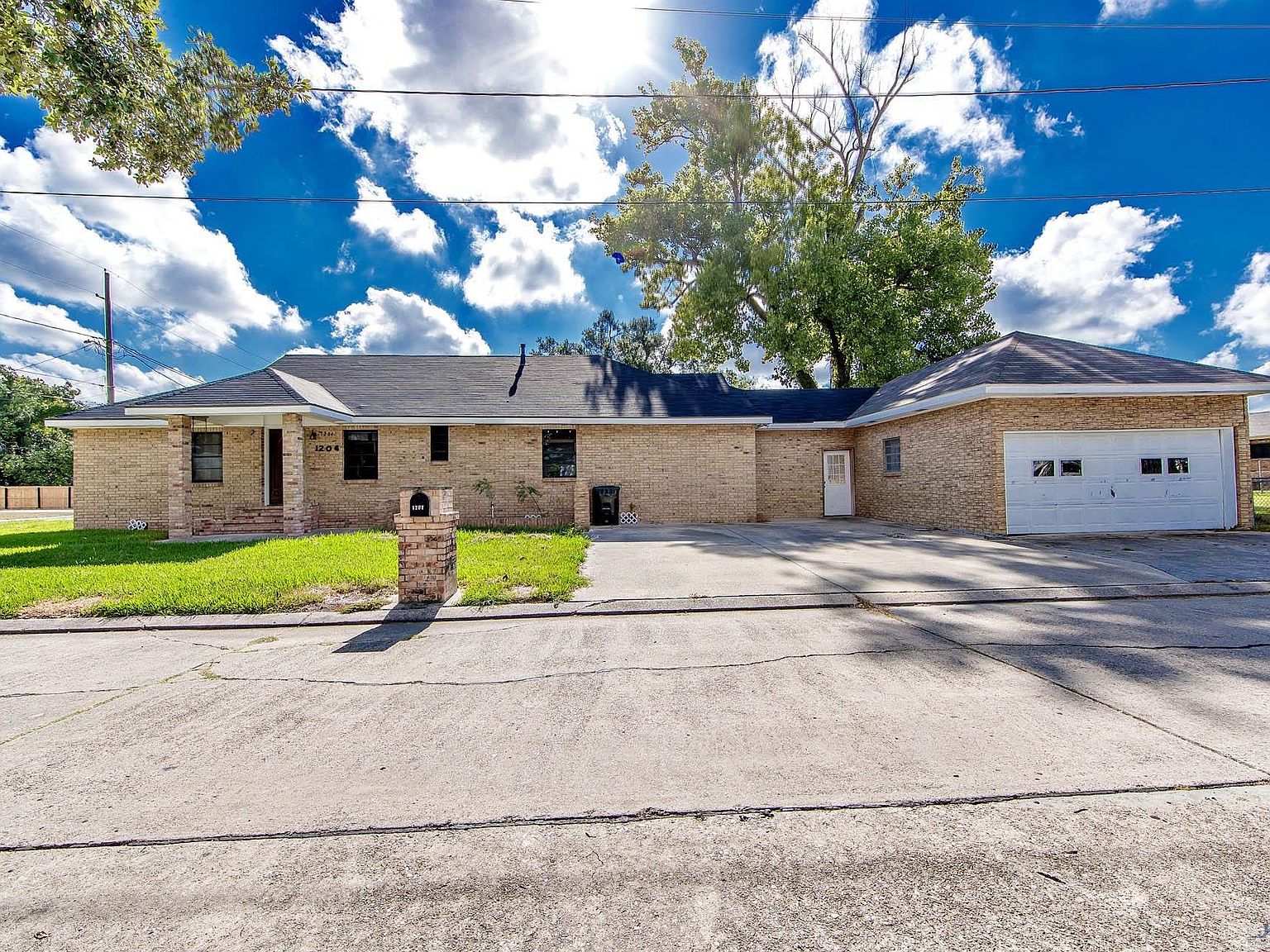 1204 Dewey St, Houma, LA 70360 MLS 2023013855 Zillow