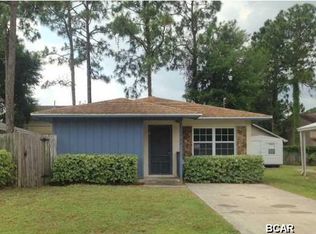 6402 Lenawee St, Panama City, FL 32404