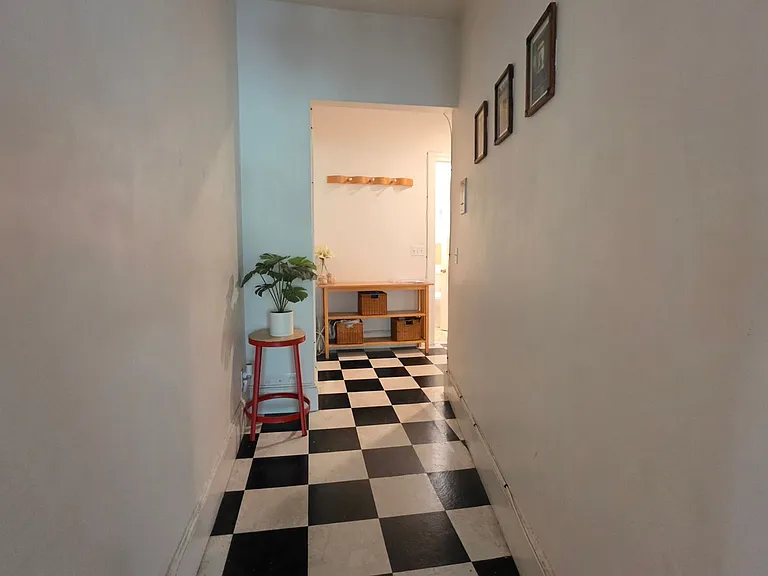 184 Naples Rd #4 — Photo 4