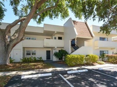 7291 W Country Club Dr N APT 218, Sarasota, FL, 34243