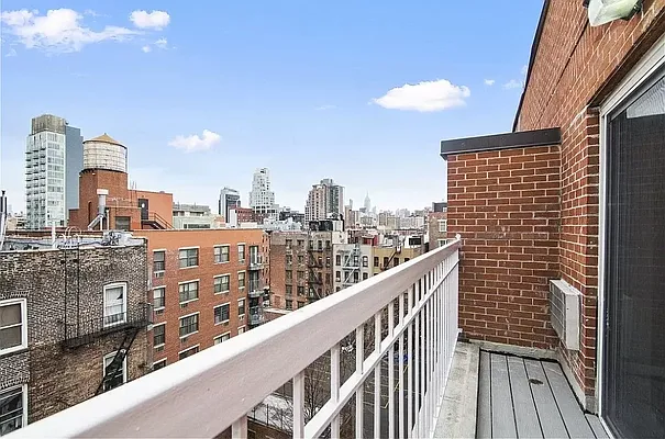 Rented by REAL New York | media 17