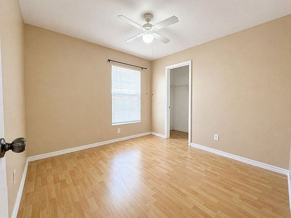 5th image of 1045 NE 40th Ter