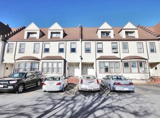3 Walnut Ter #1CC, Newton, MA 02460