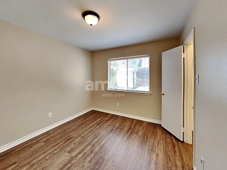 737 Oak Dale Ave — Photo 19