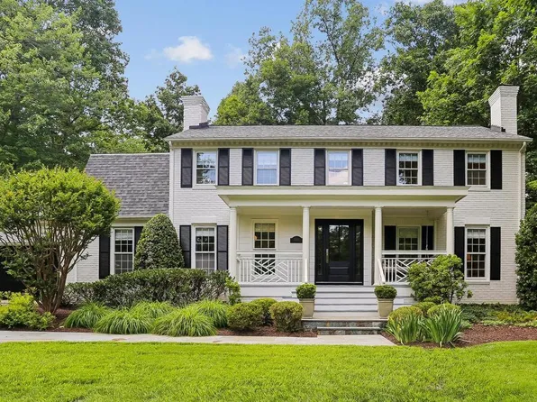 11220 Willowbrook Dr, Potomac, MD 20854