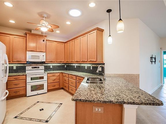 3rd image of 2241 Oakley Green Dr