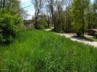 56943 Forest Ln, Cassopolis, MI 49031