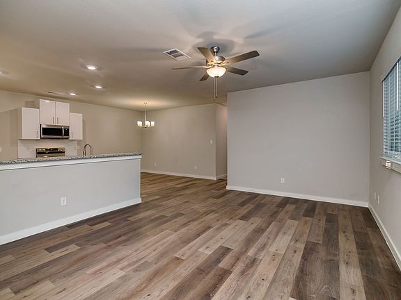 5th image of 629 Fallow Dr