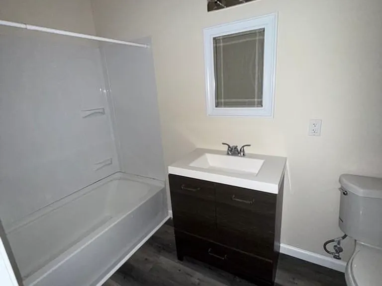 119 S Aubrey St #106 — Photo 9