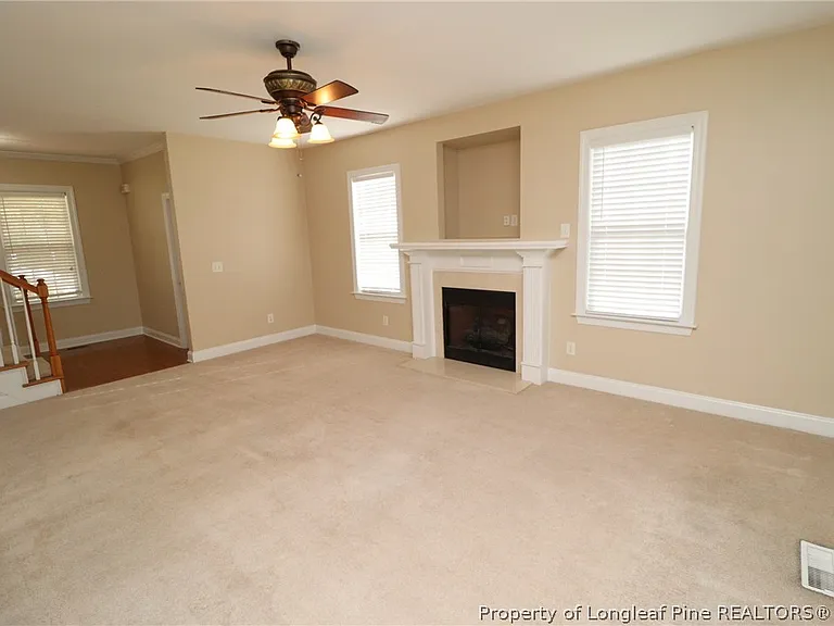 36 W Trafalgar Ct — Photo 7