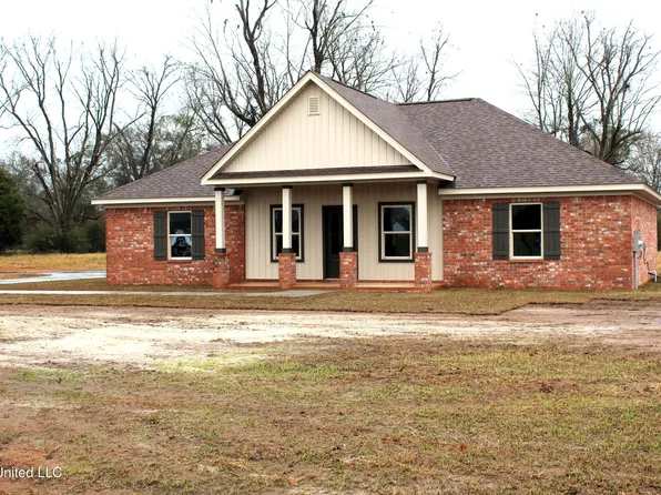 3248 Stonecypher Rd, Lucedale, MS 39452