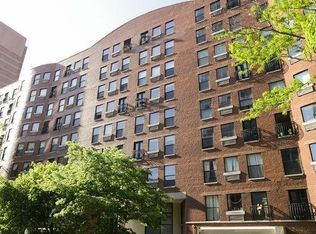 711 W Gordon Ter APT 802, Chicago, IL