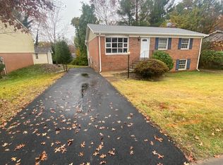 4813 Kempair Dr, Woodbridge, VA 22193