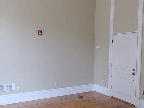 5th image of 755 Saint Helens Ave APT 403