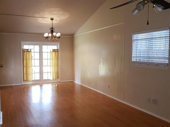 3rd image of 12110 Braewick Dr