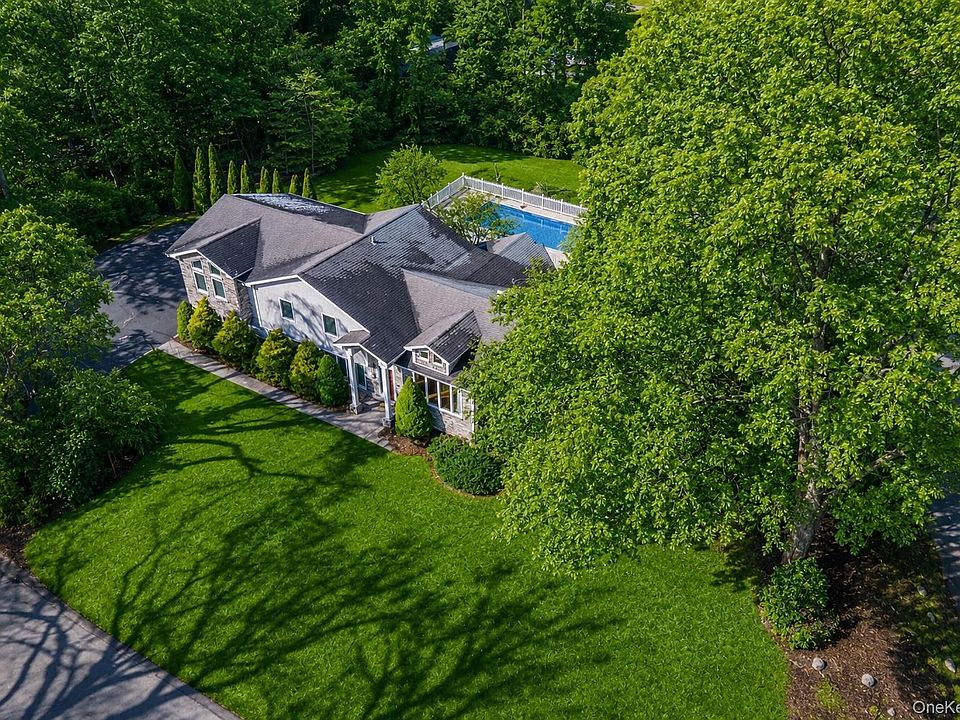 1st image of 87 Soundview Drive