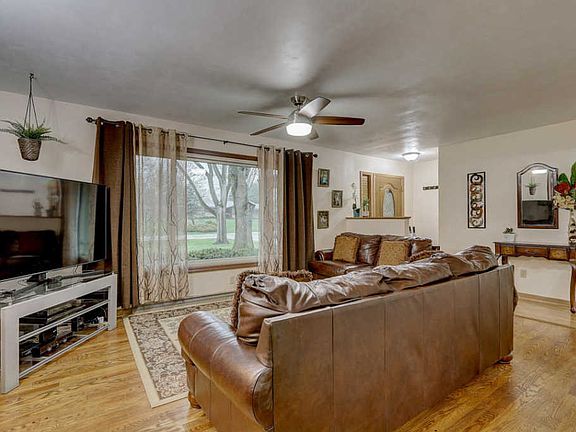 4th image of 5430 S Magellan Dr