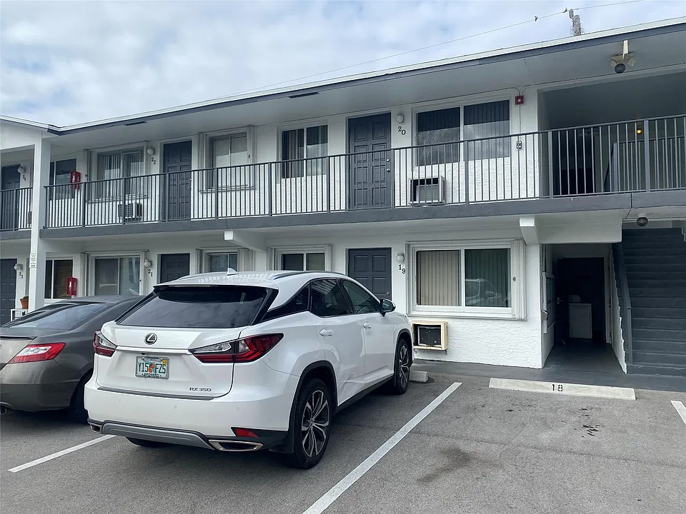 1812 E Oakland Park Blvd #19