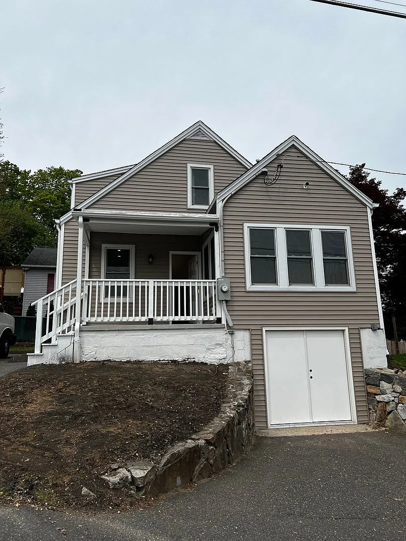 Building Photo - 8-15 Gallagher Ln