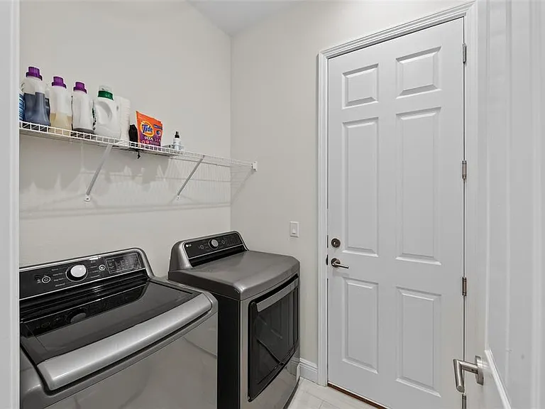 5504 Title Row Dr — Photo 20