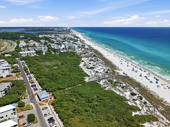 3rd image of 338 Grande Pointe Cir