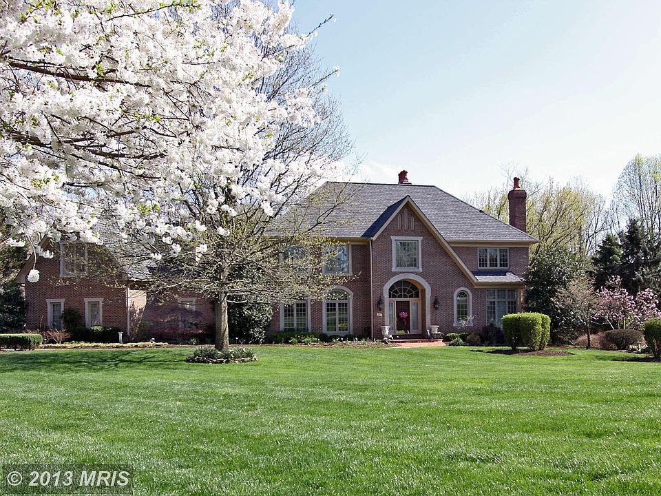 1st image of 505 Seneca Knoll Ct