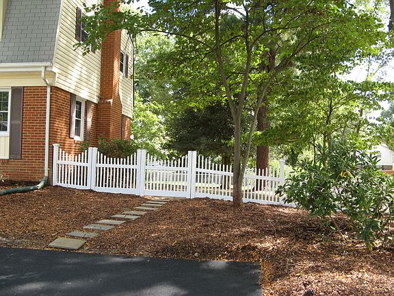2nd image of 7617 Crawford Ct