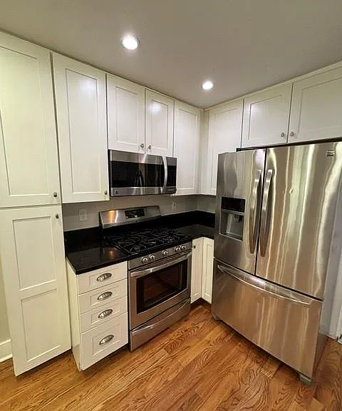 7545 Delmar Blvd — Photo 8