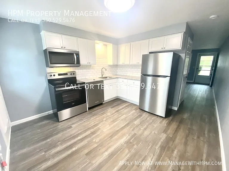 1021 Pittsburg Ave NW — Photo 5