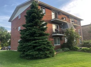 447 E 192nd St APT 1E, Glenwood, IL 60425