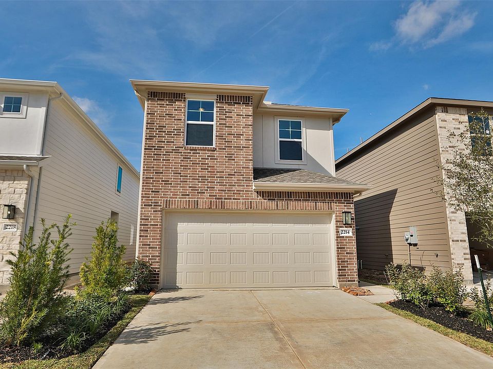 1st image of 2214 Villa Clara Dr