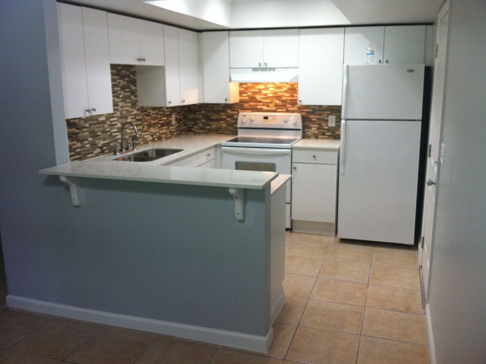 1st image of 1719 Cloverlawn Ave