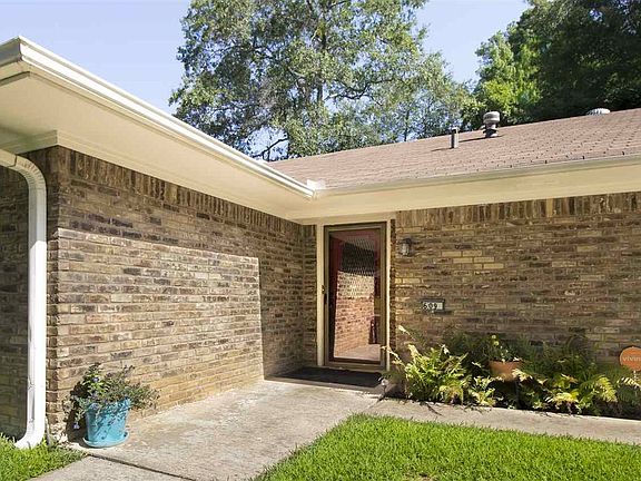 3rd image of 609 Green Oak Dr