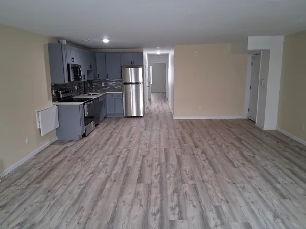 77 E 21st St APT 1, Bayonne, NJ 07002