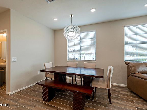 5th image of 1825 E HAMPTON Lane #111