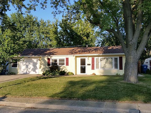 2nd image of 272 N Levasseur Ave