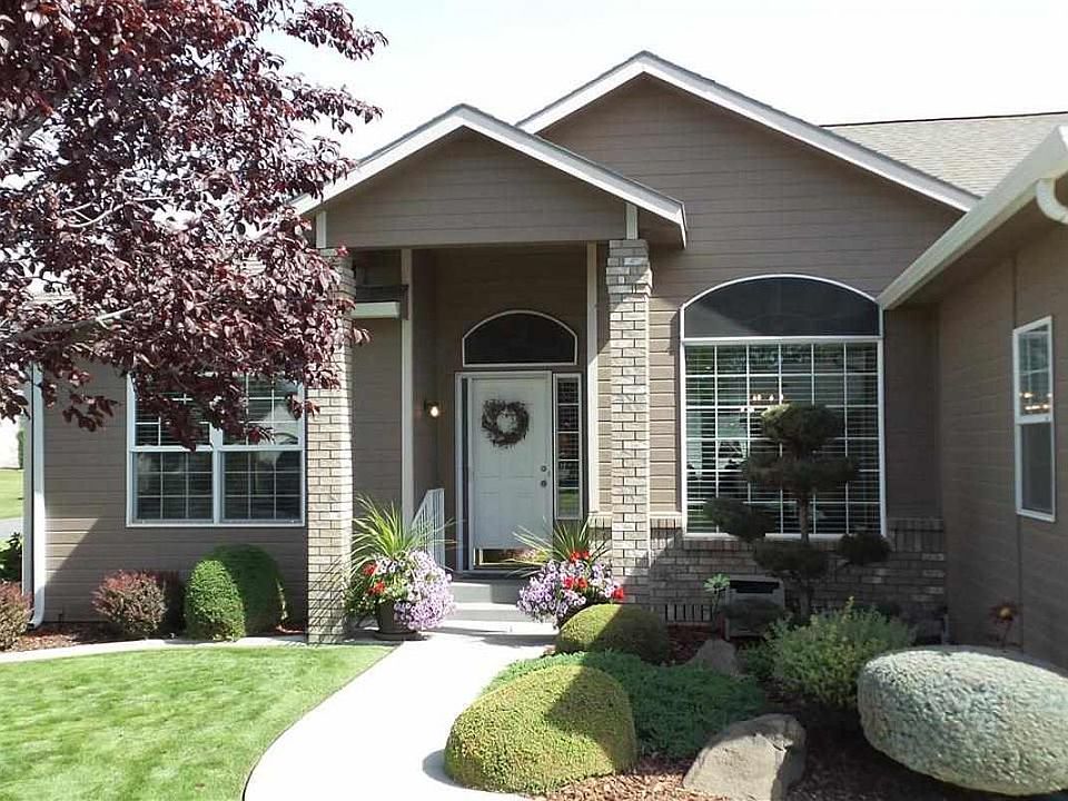 1st image of 107 Tamarron Ln