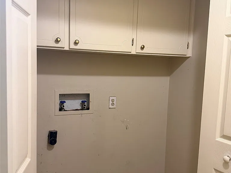 803 Summer Ln — Photo 14