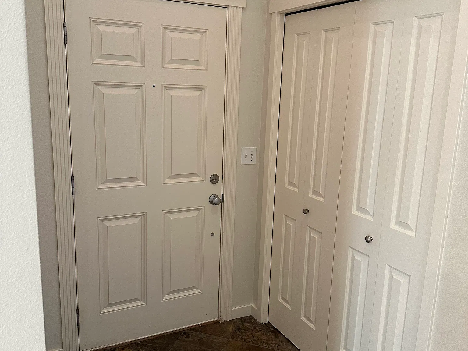 3 bed, 1716 sqft, $3,500 — Photo 2