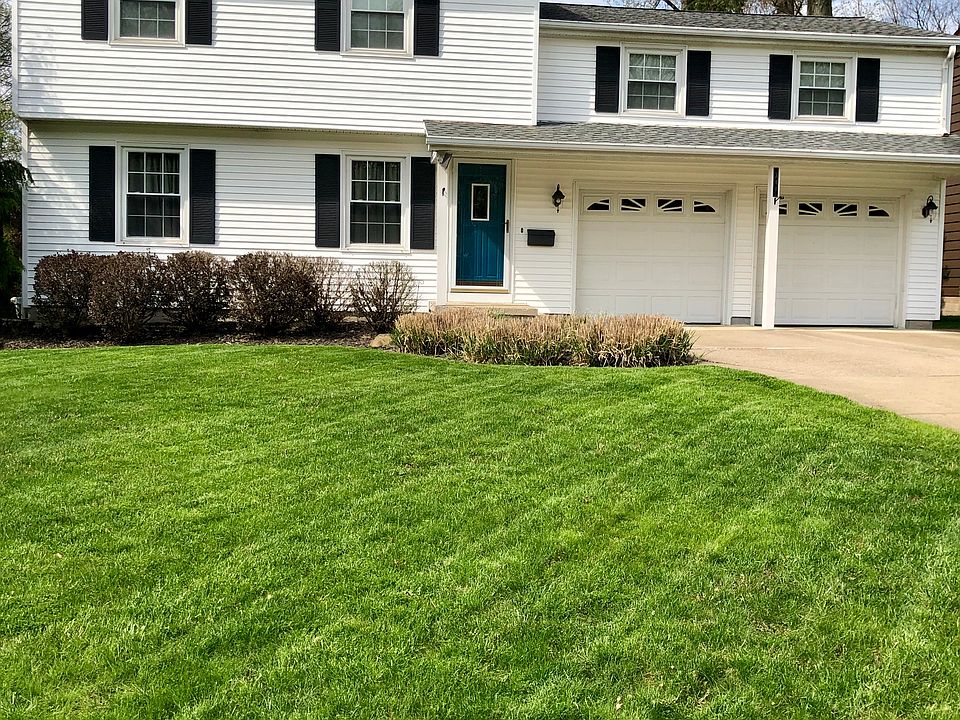 1st image of 744 Forestridge Dr