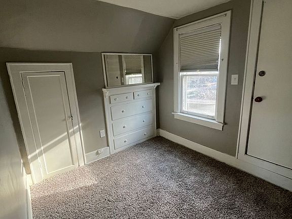 3rd image of 409-417 N 49th St #2
