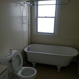 5th image of 1705 Denison Ave