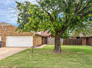 539 Bluebird Ln, Red Oak, TX 75154