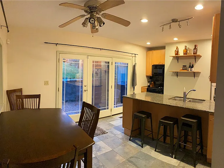 221 Ulysses St — Photo 3