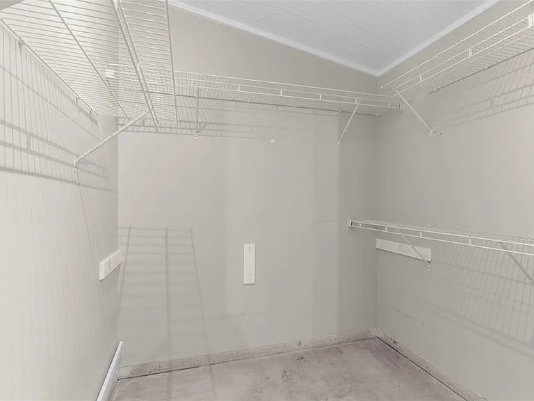 4250 Marlowe Dr — Photo 7